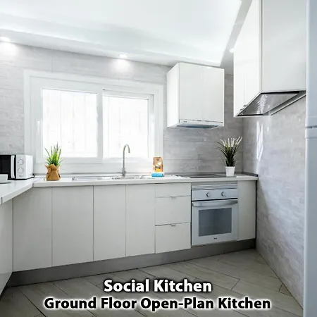 Fiesta Americas Up To 14 Guests Party Playa de las Americas (Tenerife)