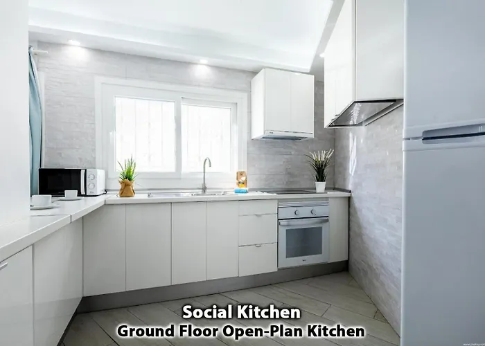 Fiesta Americas Up To 14 Guests Party Playa de las Américas